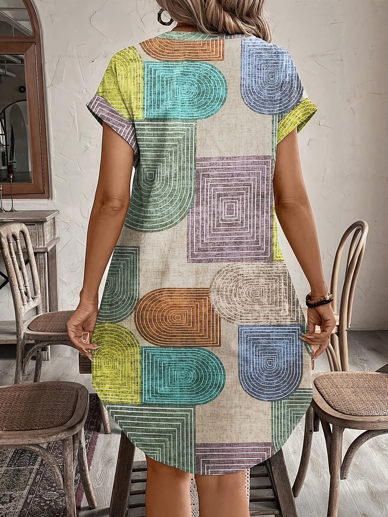 Vestido Geométrico V-Neck