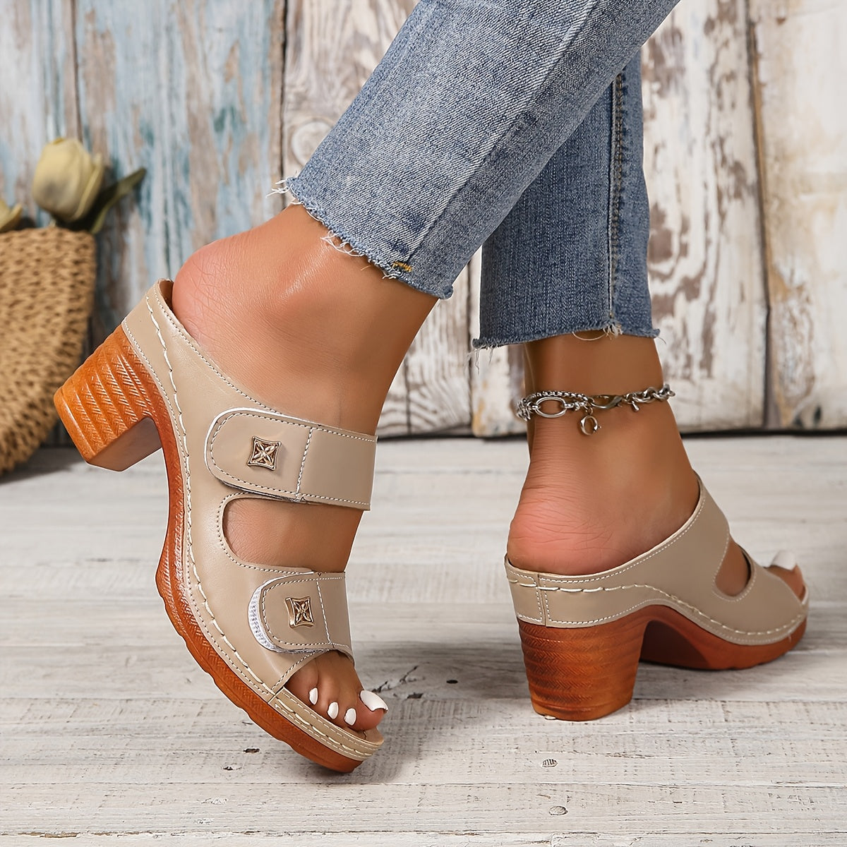 Sandália Salto Bloco Elegance – Conforto e Estilo Versátil