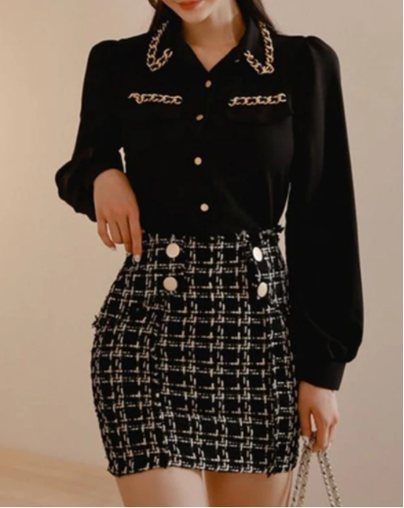 Blusa Preta de Chiffon Estilo Vintage com Corrente