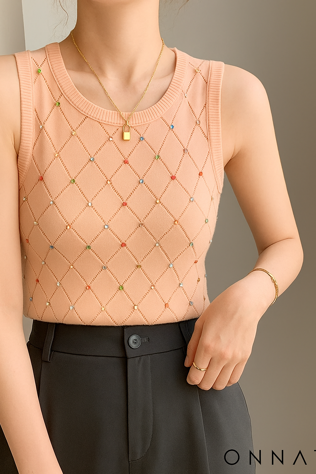 Cropped de Malha Abebey com Miçangas – Ousado e Chic