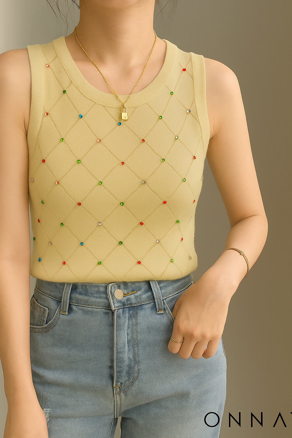 Cropped de Malha Abebey com Miçangas – Ousado e Chic