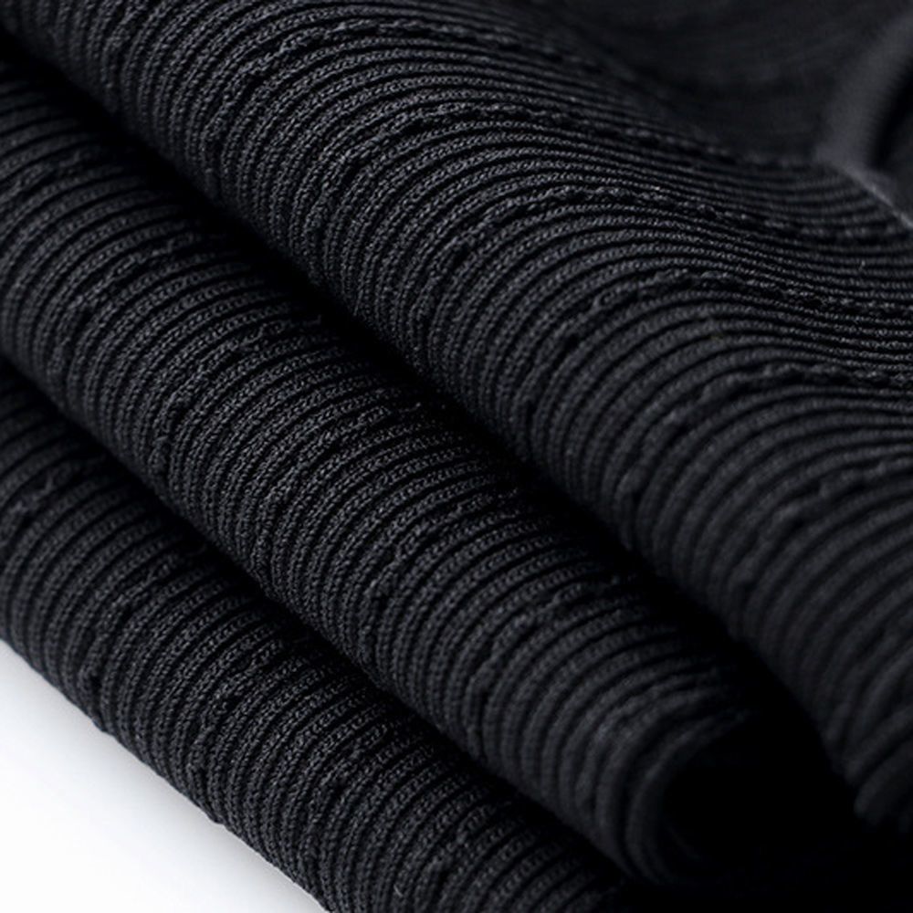 Body Elô Preto de Manga Longa com Botões Dourados