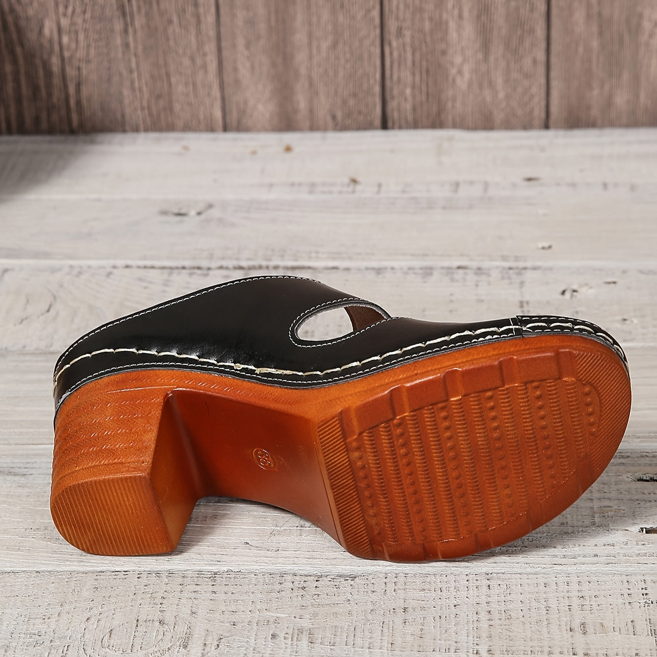Sandália Salto Bloco Elegance – Conforto e Estilo Versátil