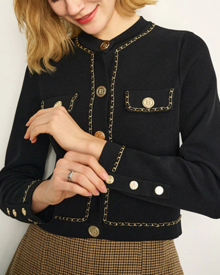 Cardigan Eliza Preto com Corrente e Botões Dourados