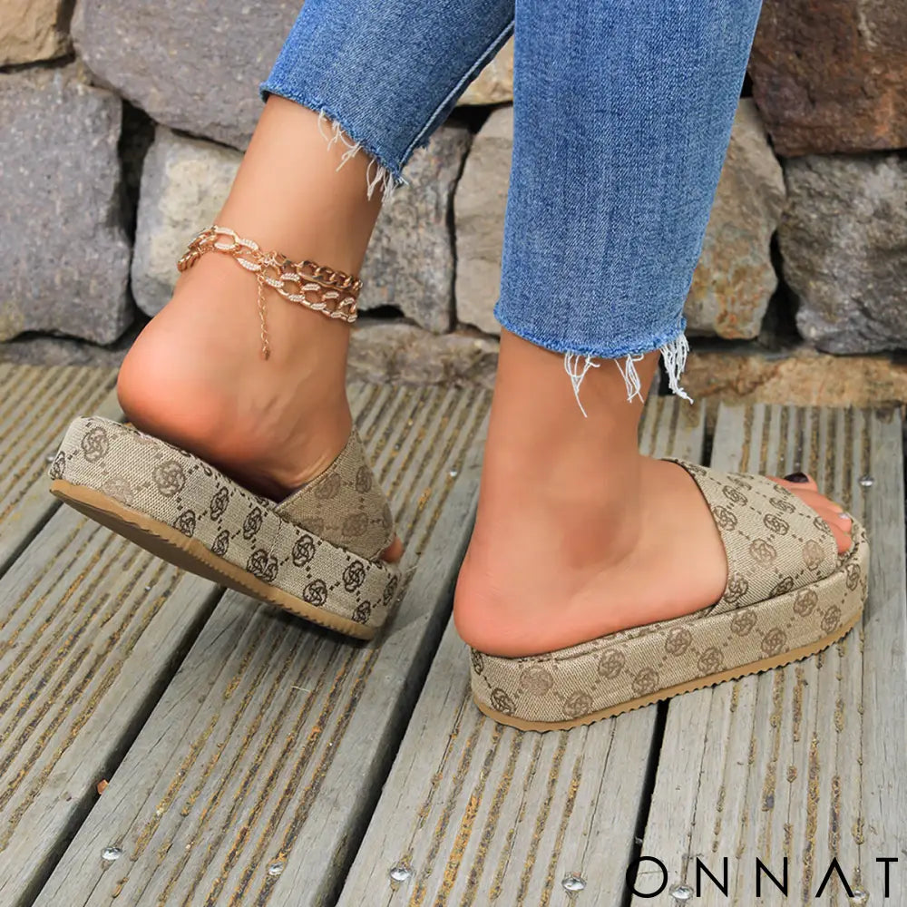 Sandália Plataforma Confort Luxe Sandálias
