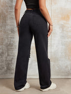 Calça Feminina Jeans Reta Com Estampa de Desenho Animado e Detalhes Rasgados