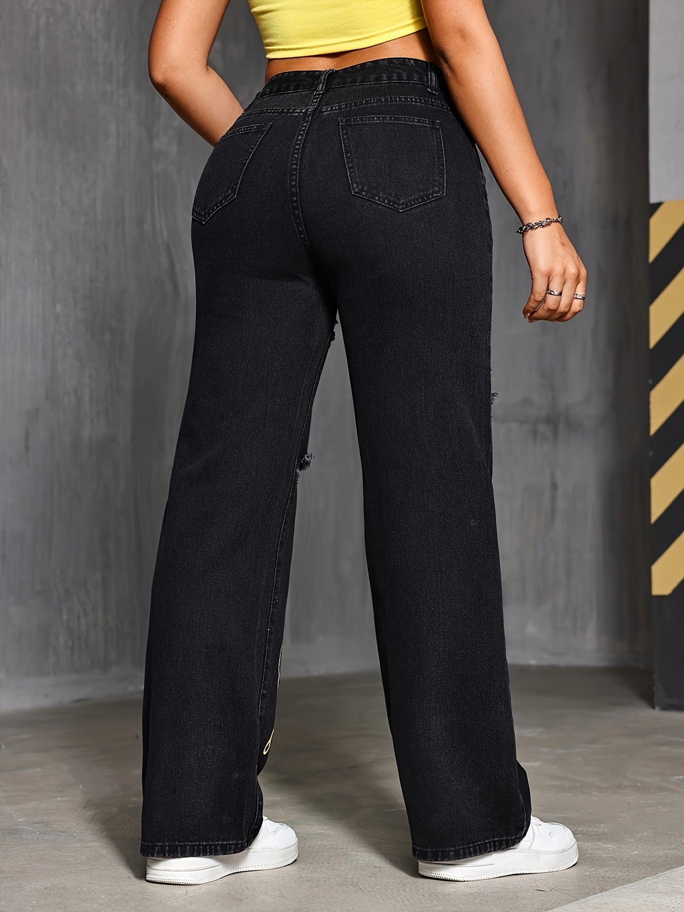 Calça Feminina Jeans Onnat Artwashed Reta com Estampa Exclusiva – Estilo Único e Confortável