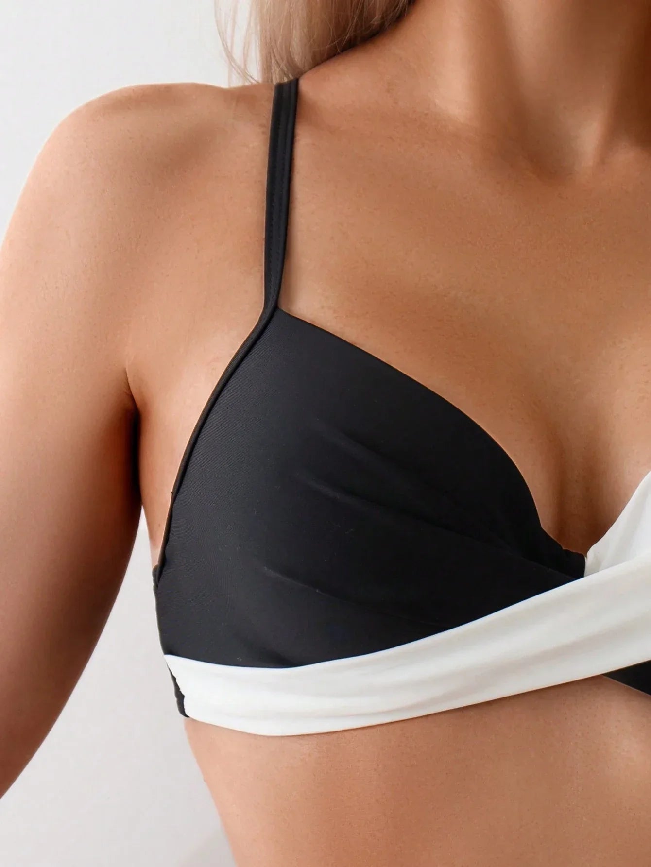 Biquíni Brasileiro Cruzado Valentina Azul - Conforto e Estilo