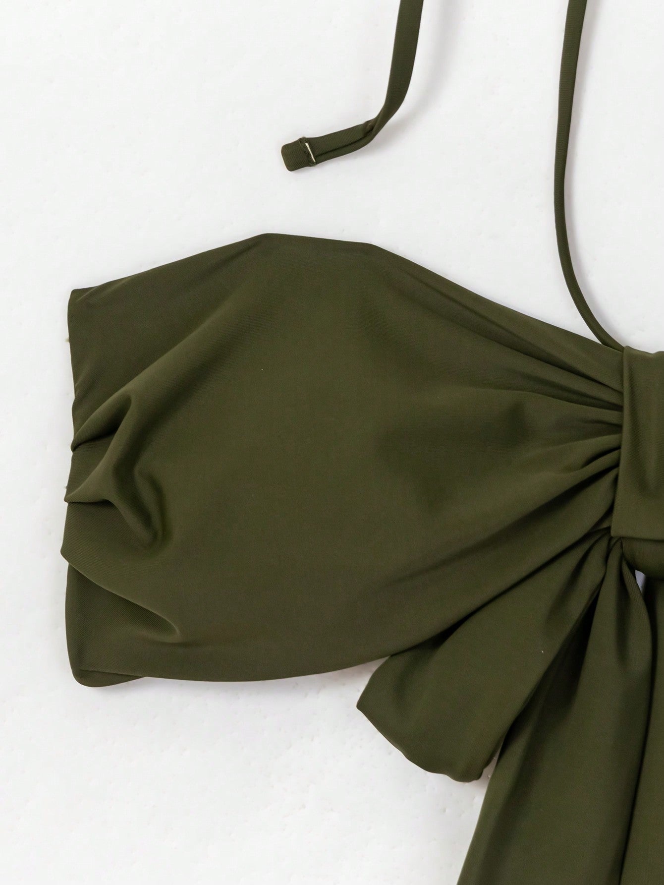 Biquíni Brasileiro Halter com Saia Estampada - 3 Peças Coloridas