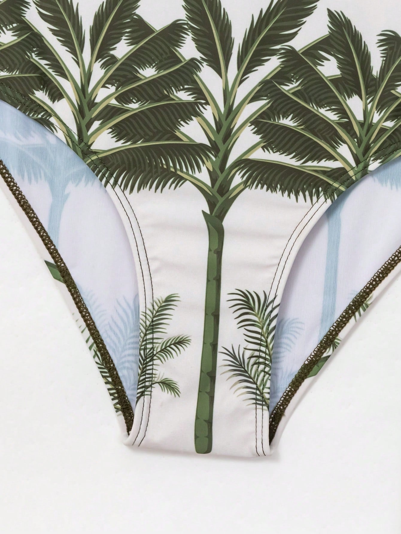 Biquíni Brasileiro Halter com Saia Estampada - 3 Peças Coloridas