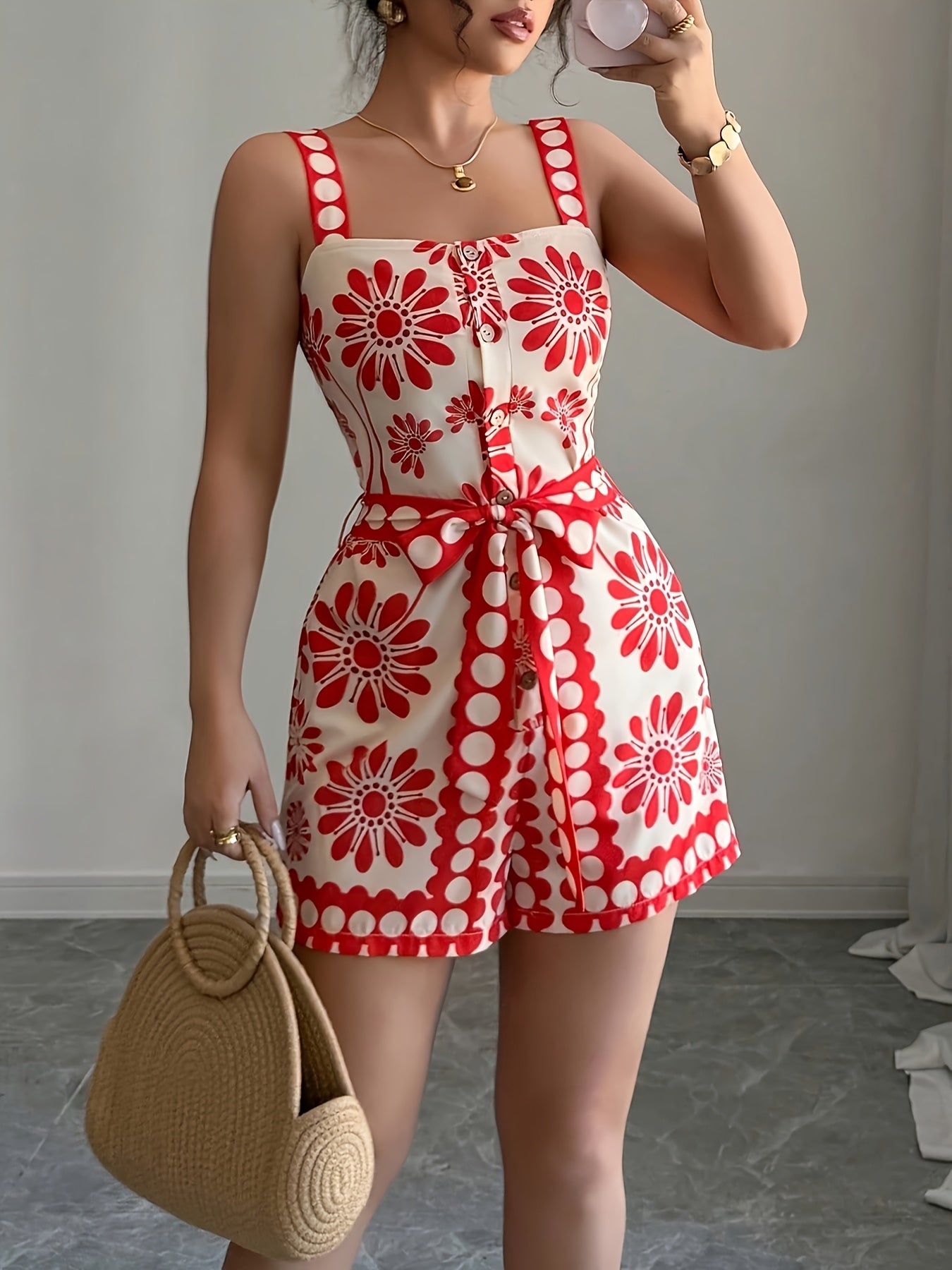 Macaquinho Floral Elegante com Alças Finas e Cinto - Versátil para Todas as Estações