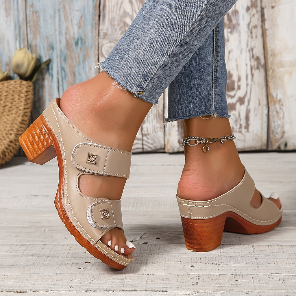 Sandália Plataforma Elegance – Conforto e Estilo com Salto Bloco