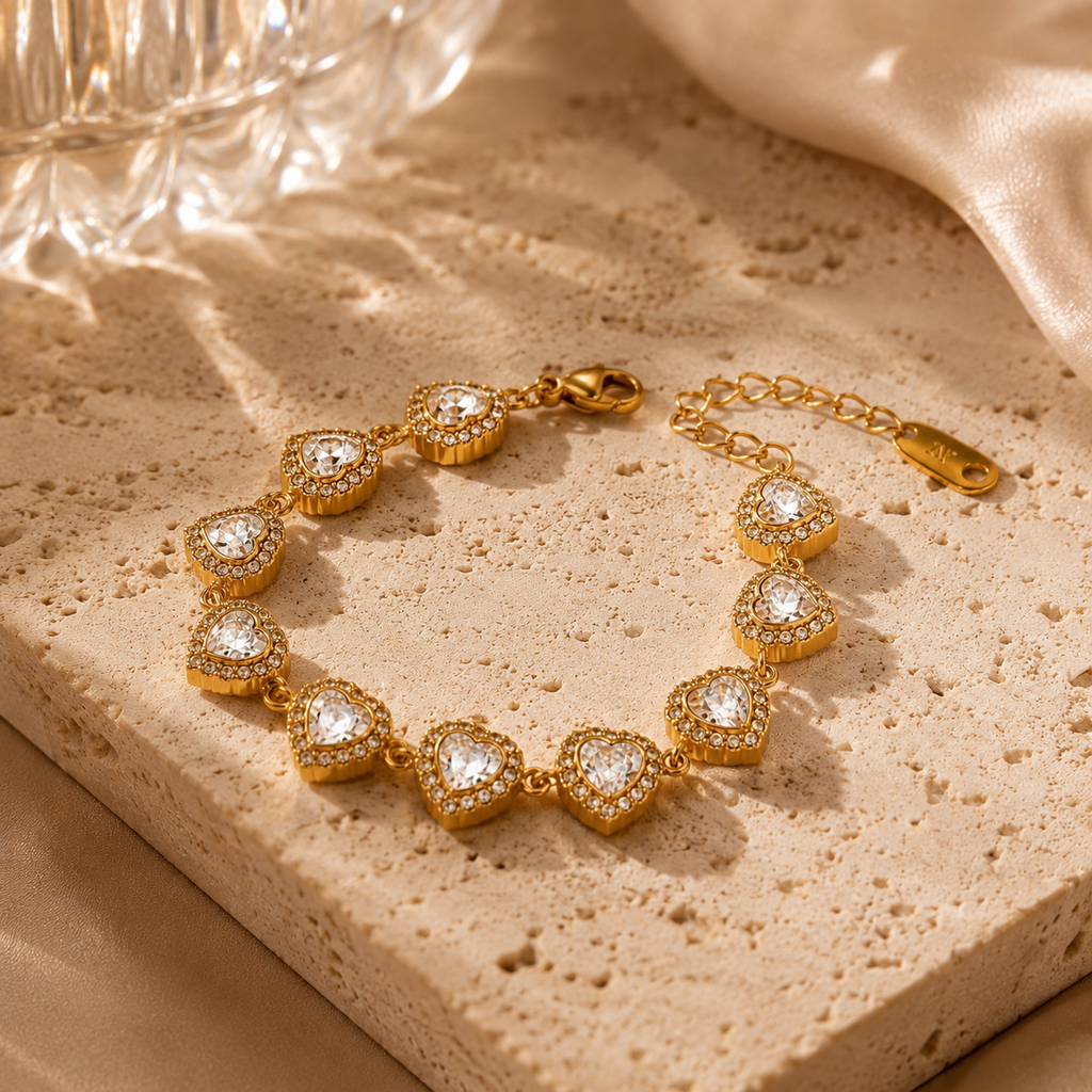 Pulseira Ariana Corações com Zircônias Banhada em Ouro 18K