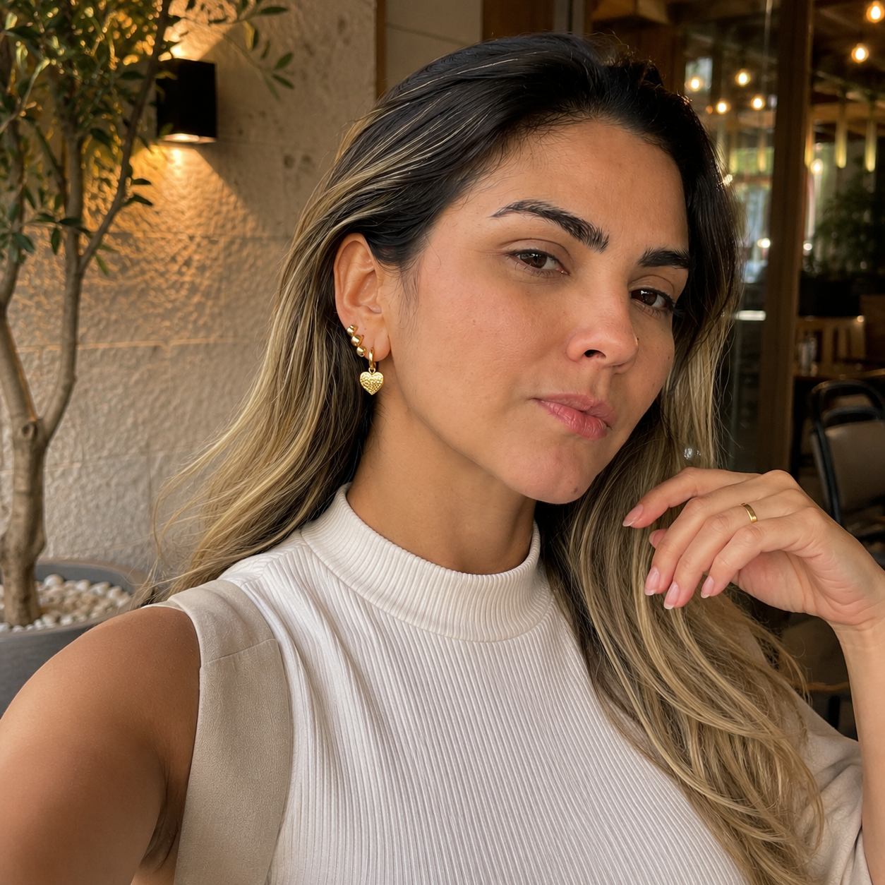 Brinco Amore Argolinha Banhado em Ouro 18K