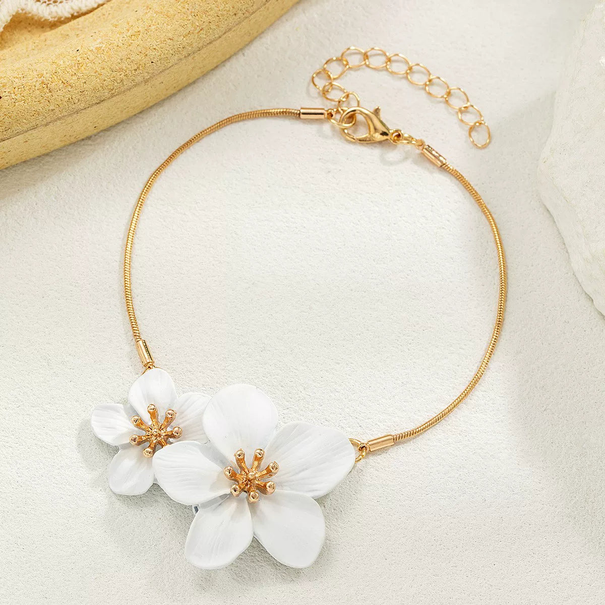 Pulseira ou Tornozeleira com Flor 3D e Fecho OT