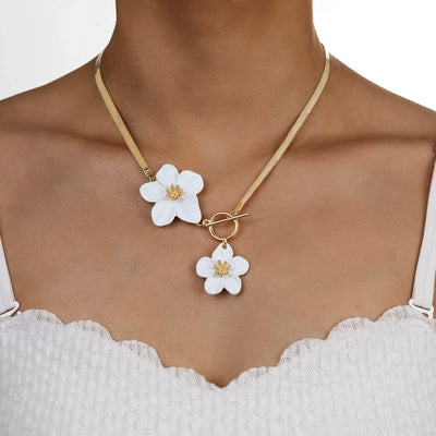 Colar de Corrente com Flor 3D e Fecho OT