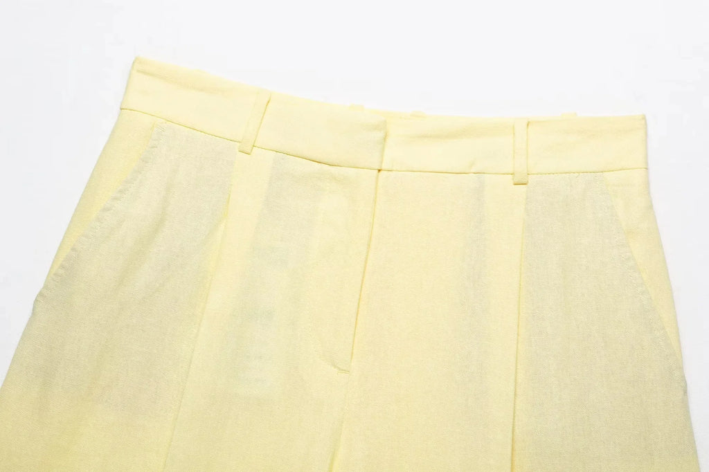 Onnat Glow Conjunto Feminino Amarelo Clareado | Regata Sem Manga + Shorts Retos