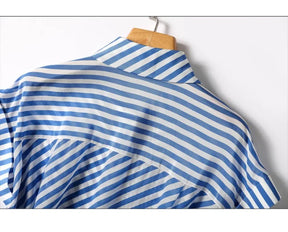 Blusa Vintage Listrada – Elegância Leve