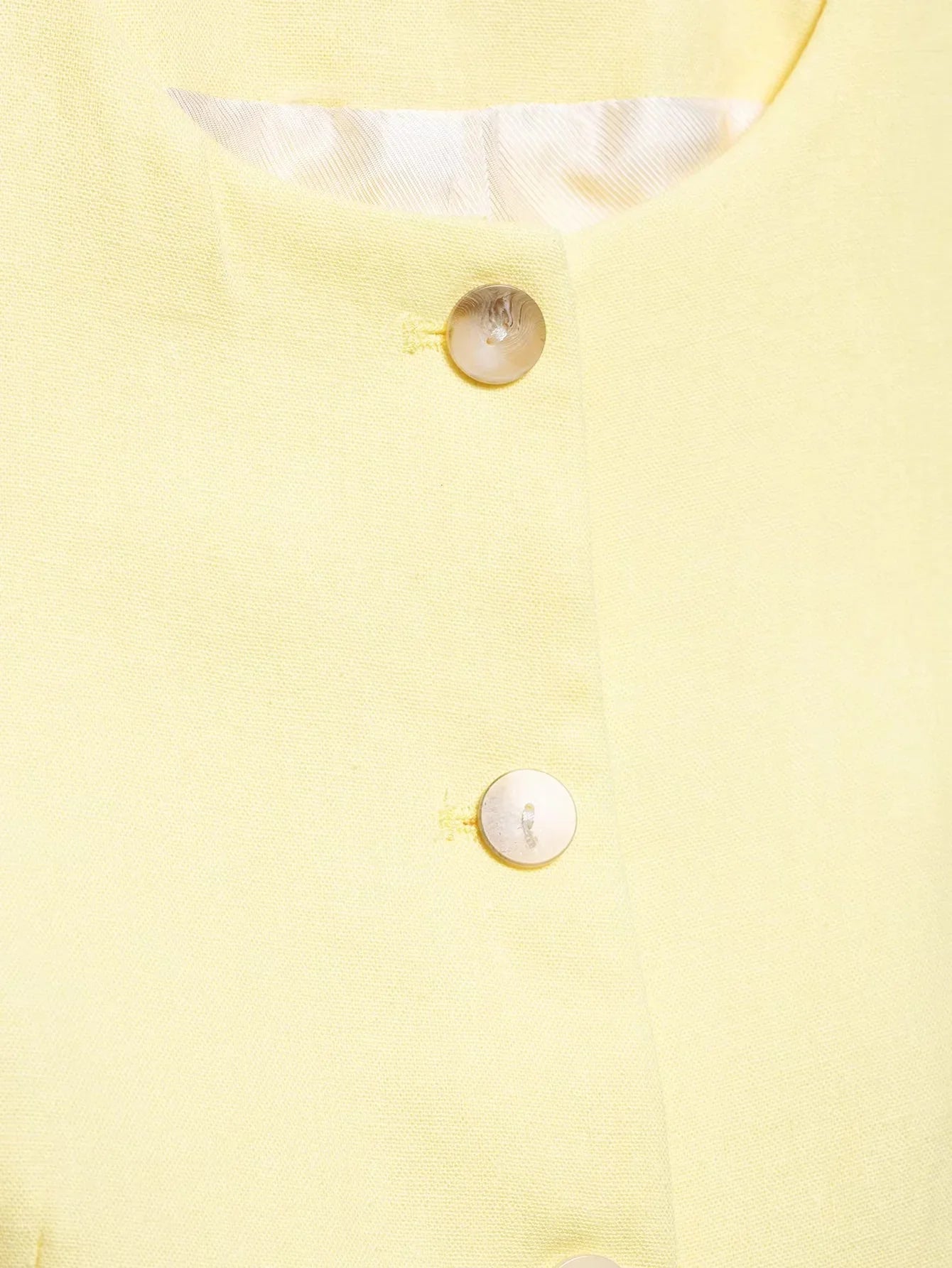 Onnat Glow Conjunto Feminino Amarelo Clareado | Regata Sem Manga + Shorts Retos