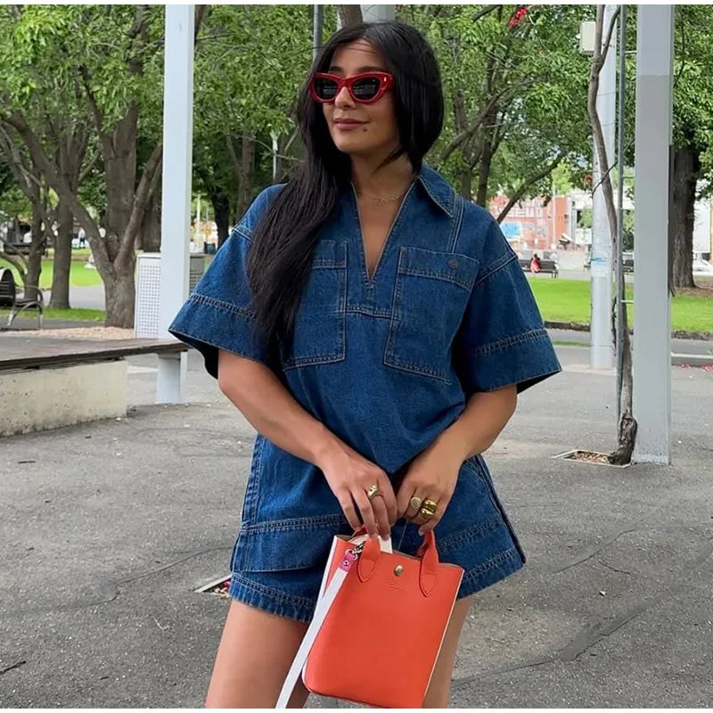 Onnat Glow Conjunto Feminino Jeans | Blusa V + Saia Mini Denim Vintage