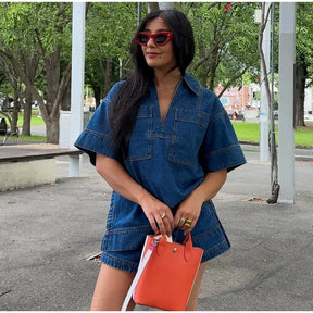 Conjunto Denim Chic – Camisa & Shorts Casual Elegante