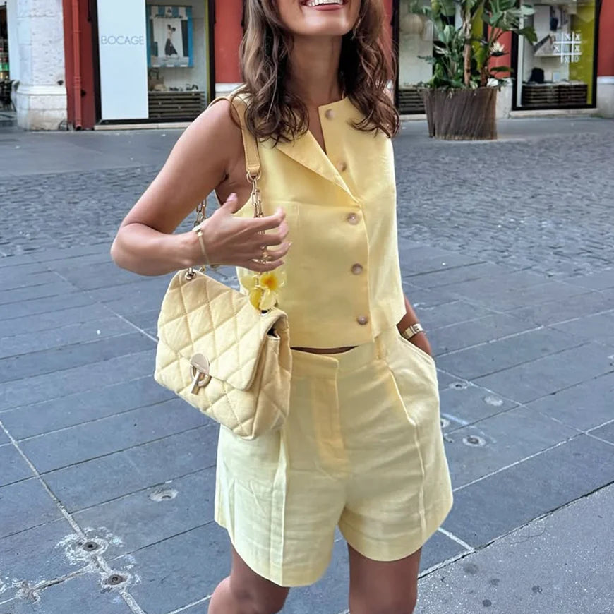 Onnat Glow Conjunto Feminino Amarelo Clareado | Regata Sem Manga + Shorts Retos
