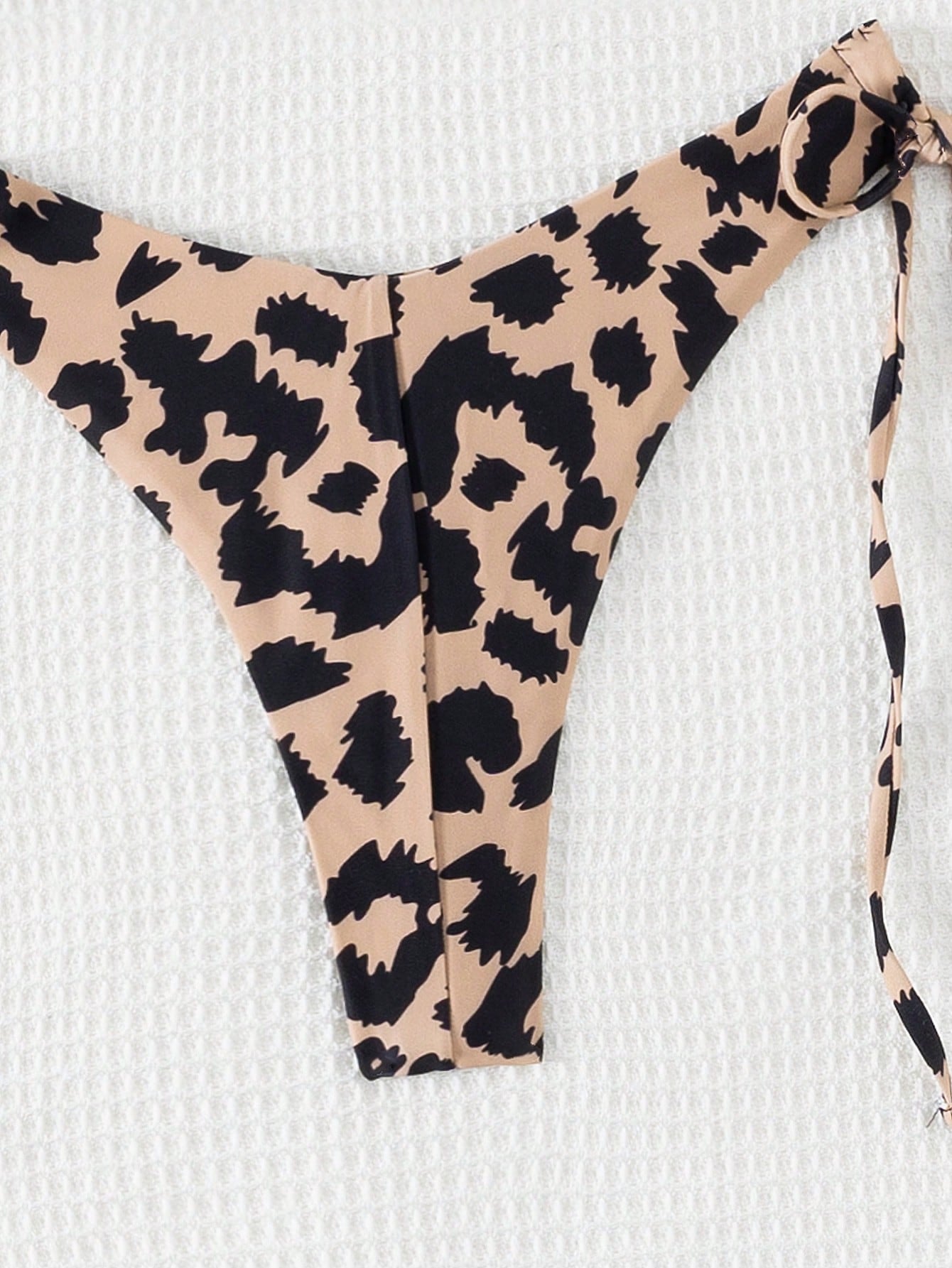 Biquíni Cortininha Triângulo Estampa de Leopardo