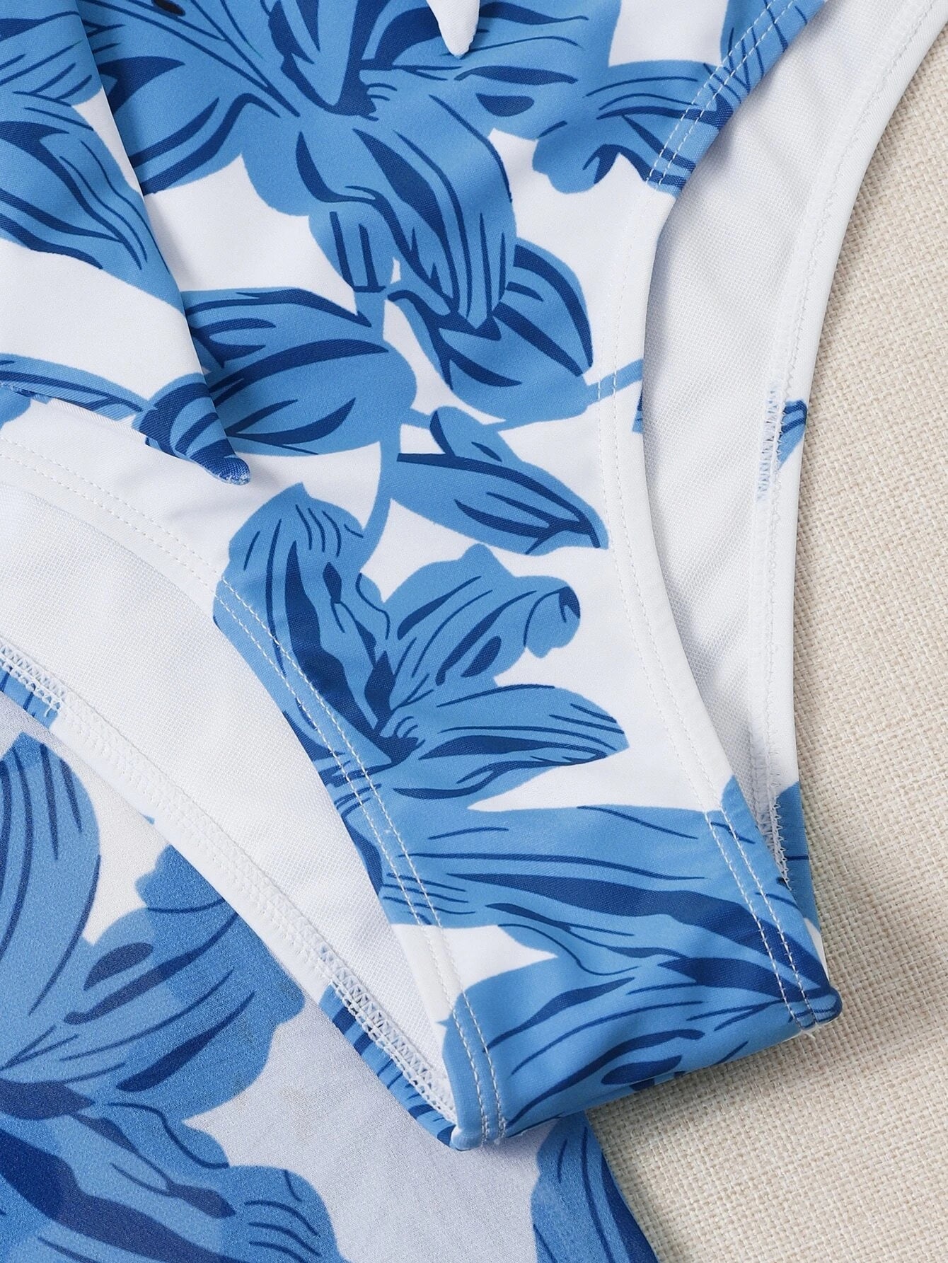 Biquíni Brasileiro com Babado e Saia Amarração Geisa, Estilo Elegante