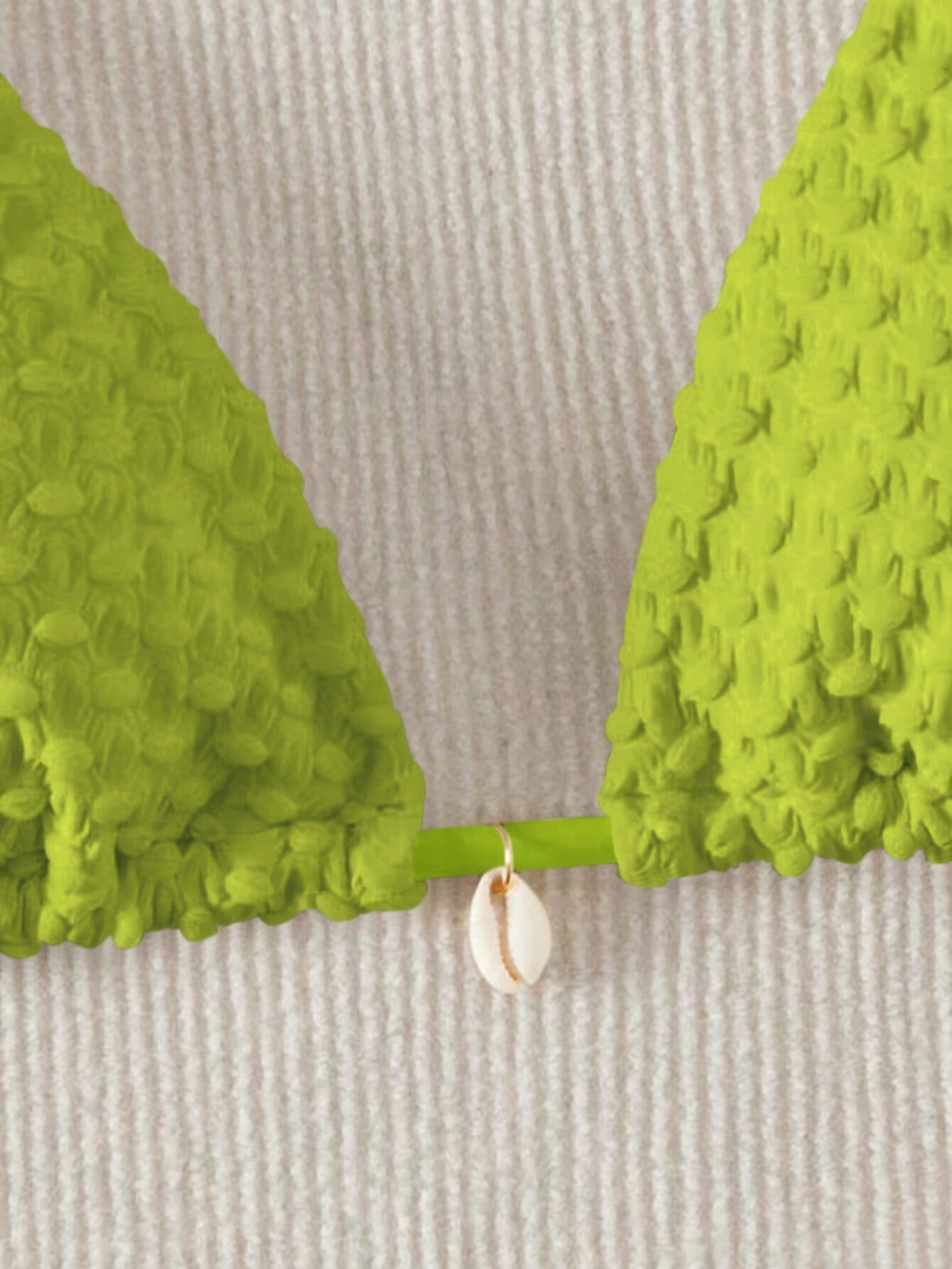 Biquíni Cortininha Iris Triângulo com Detalhes Exclusivos