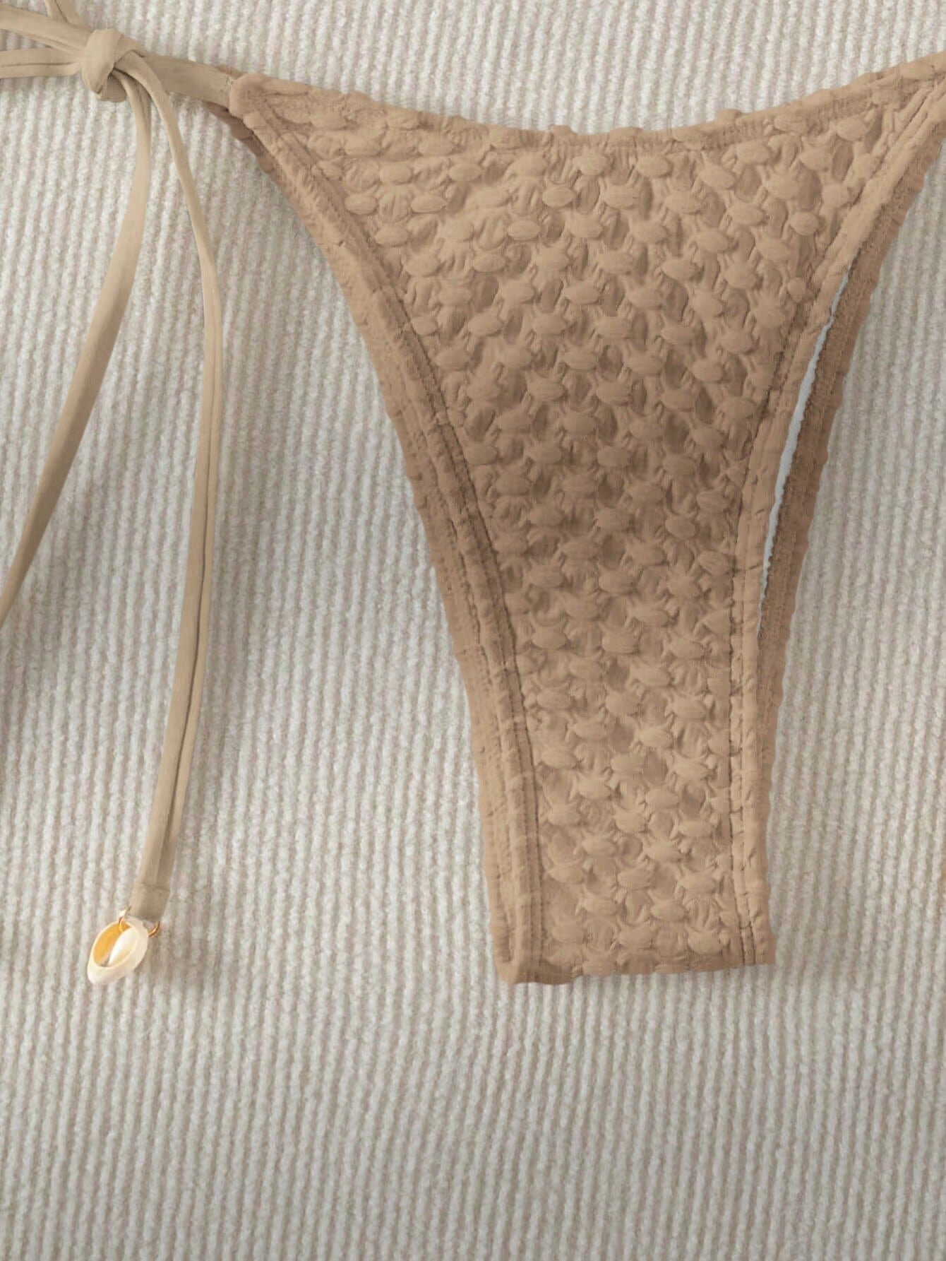 Biquíni Cortininha Iris Triângulo com Detalhes Exclusivos