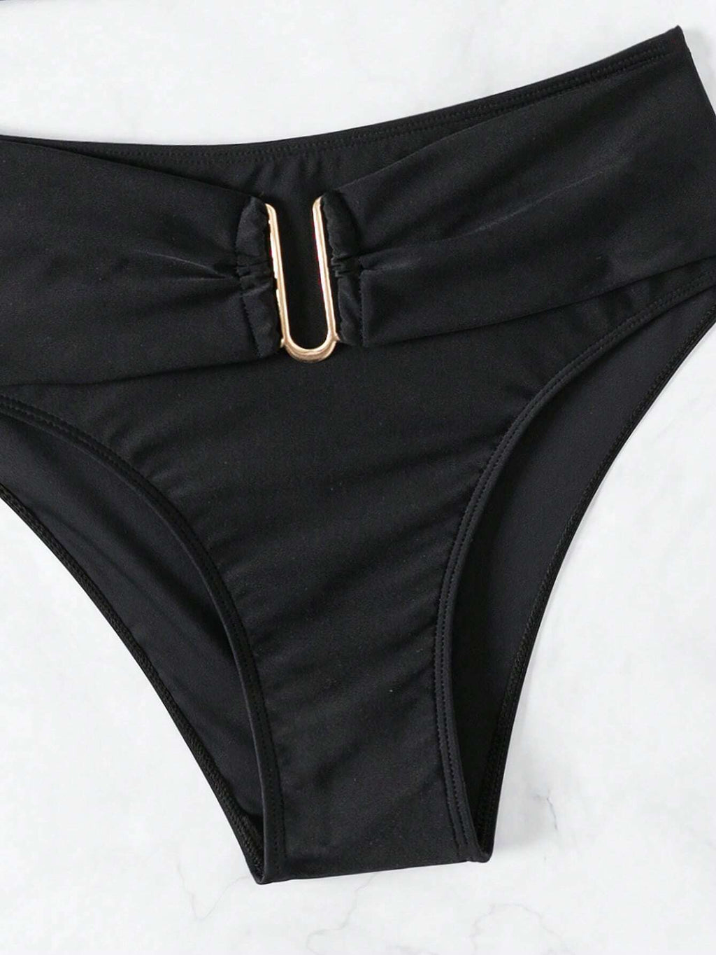 Biquíni Cintura Alta Marcela com Detalhes Elegantes