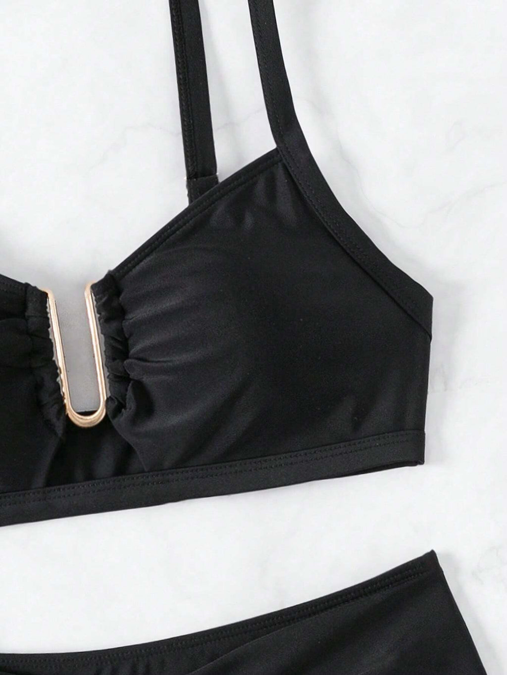 Biquíni Cintura Alta Marcela com Detalhes Elegantes