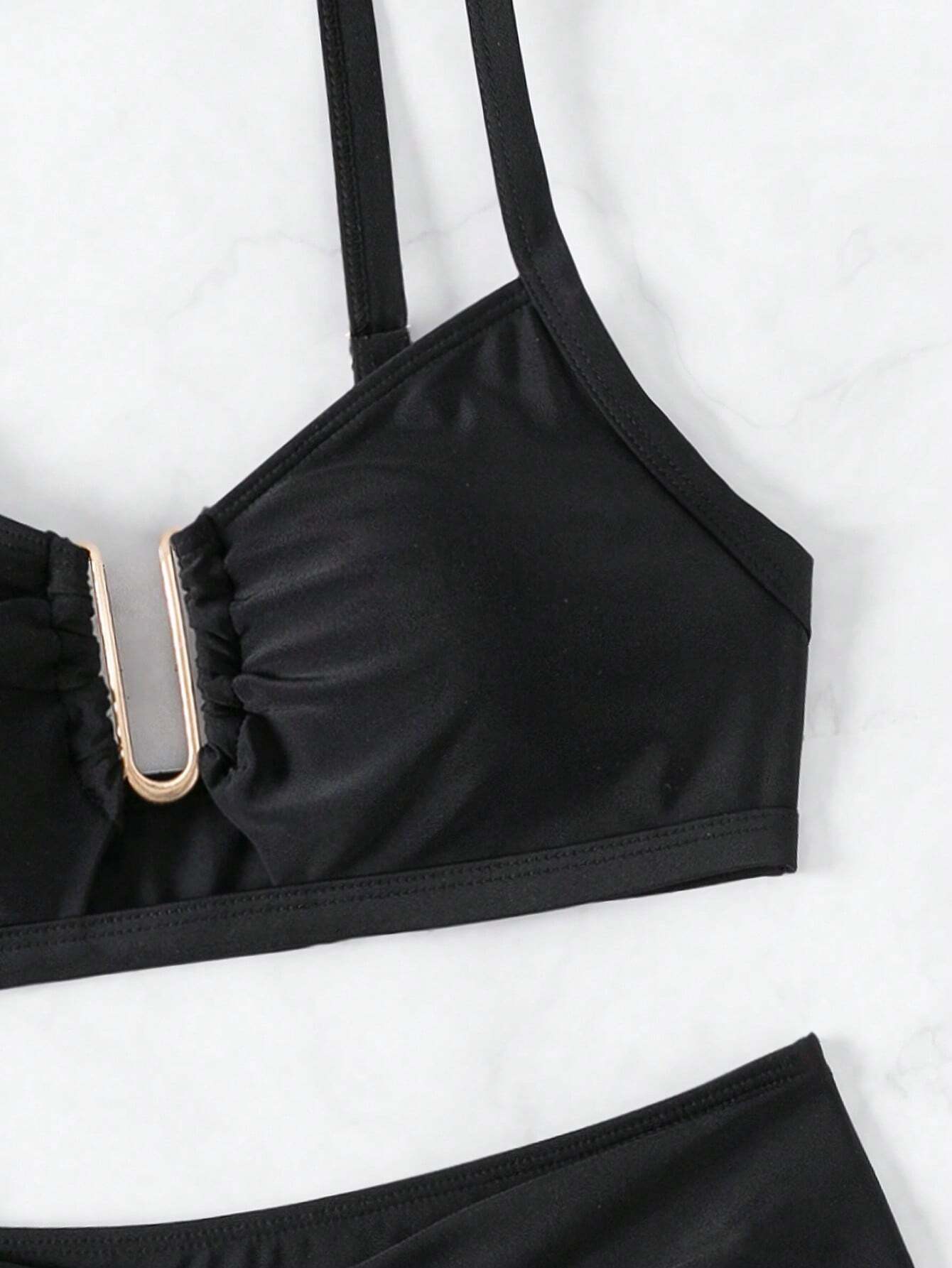 Biquíni Cintura Alta Marcela com Detalhes Elegantes