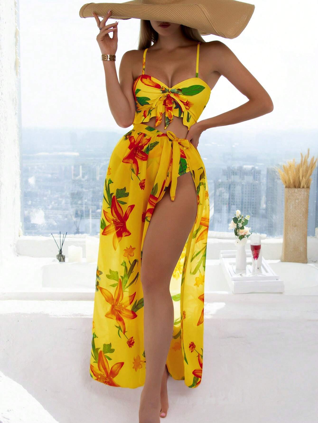 Biquíni Brasileiro com Babado e Saia Amarração Geisa, Estilo Elegante