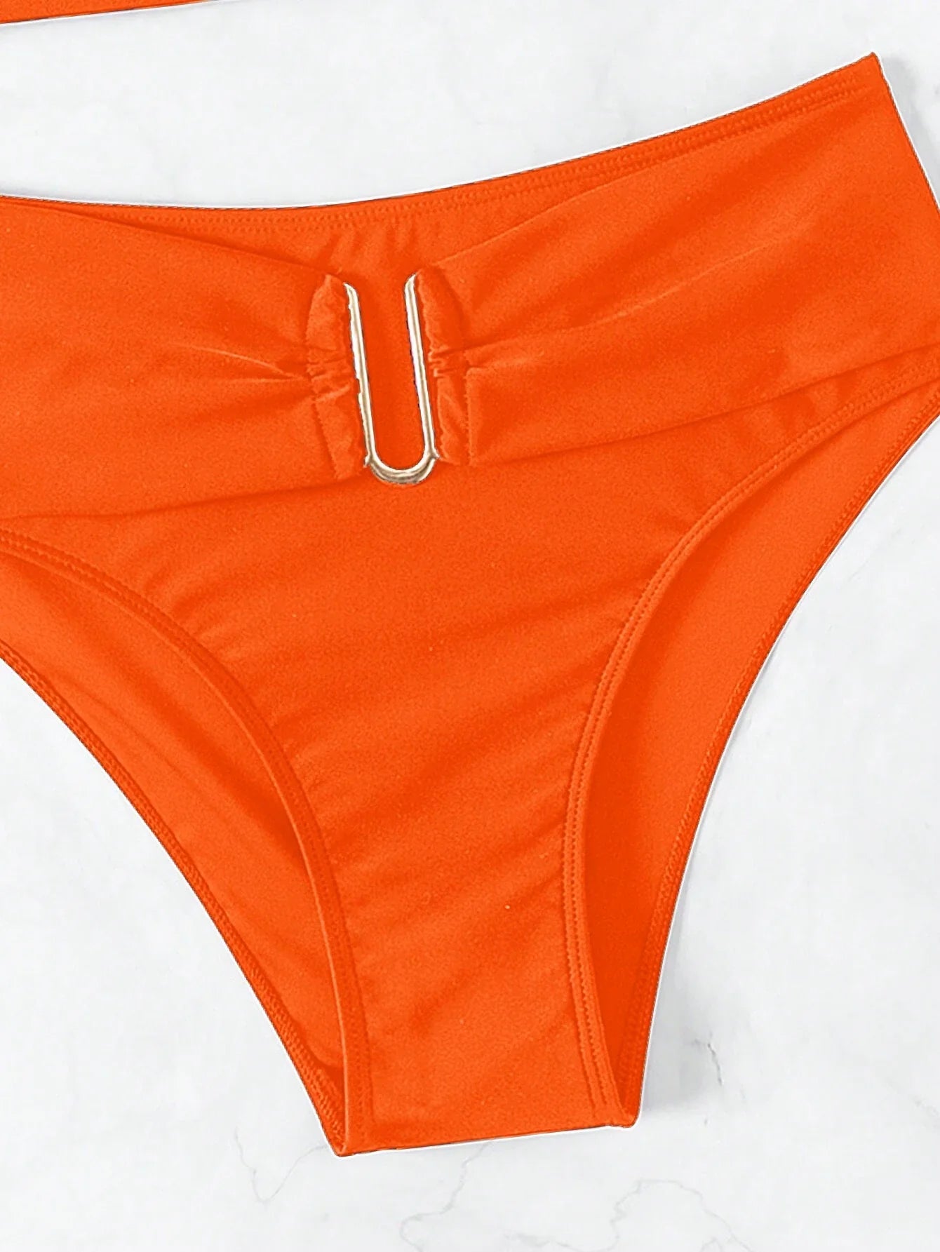 Biquíni Cintura Alta Marcela com Detalhes Elegantes