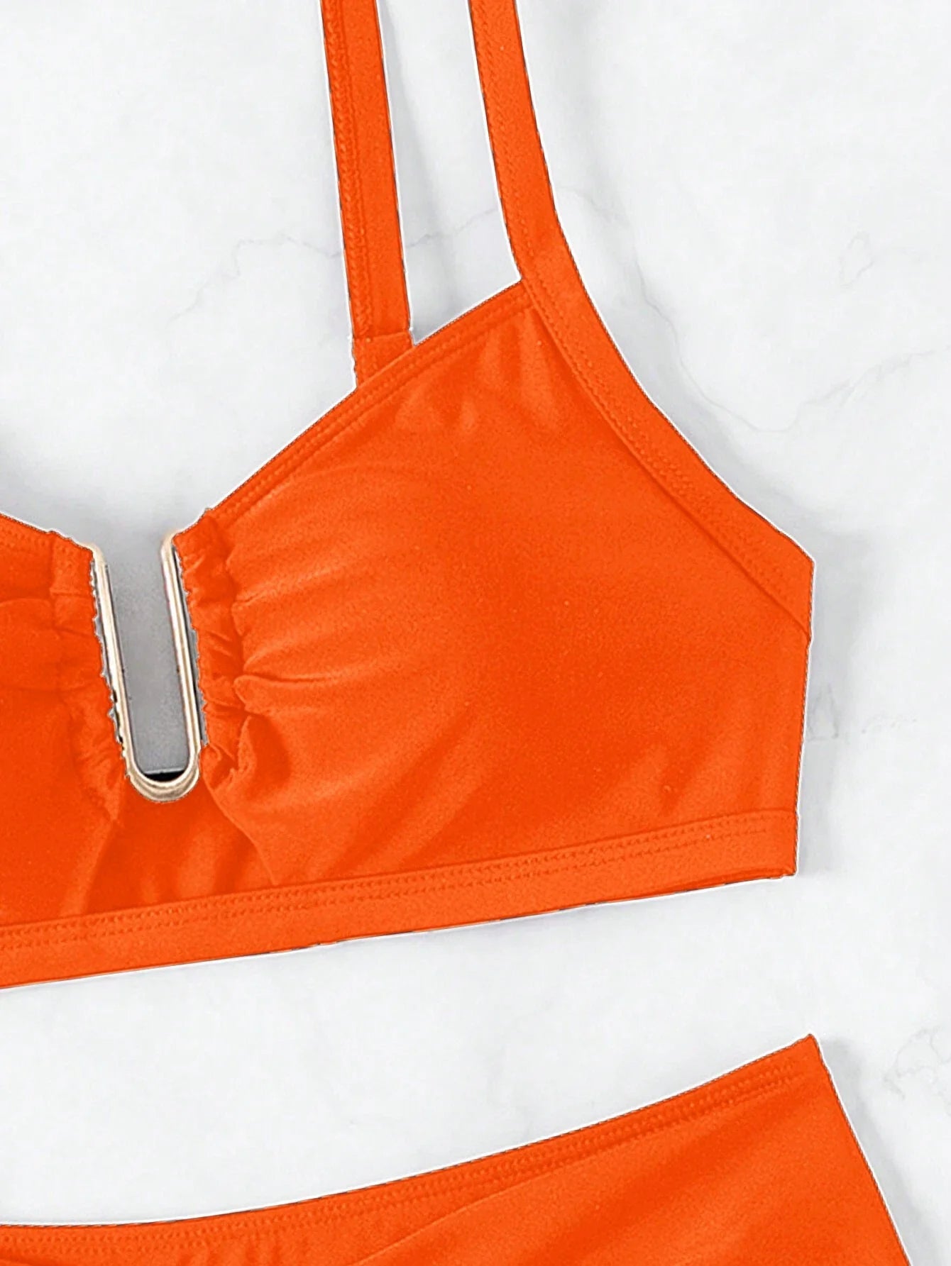 Biquíni Cintura Alta Marcela com Detalhes Elegantes