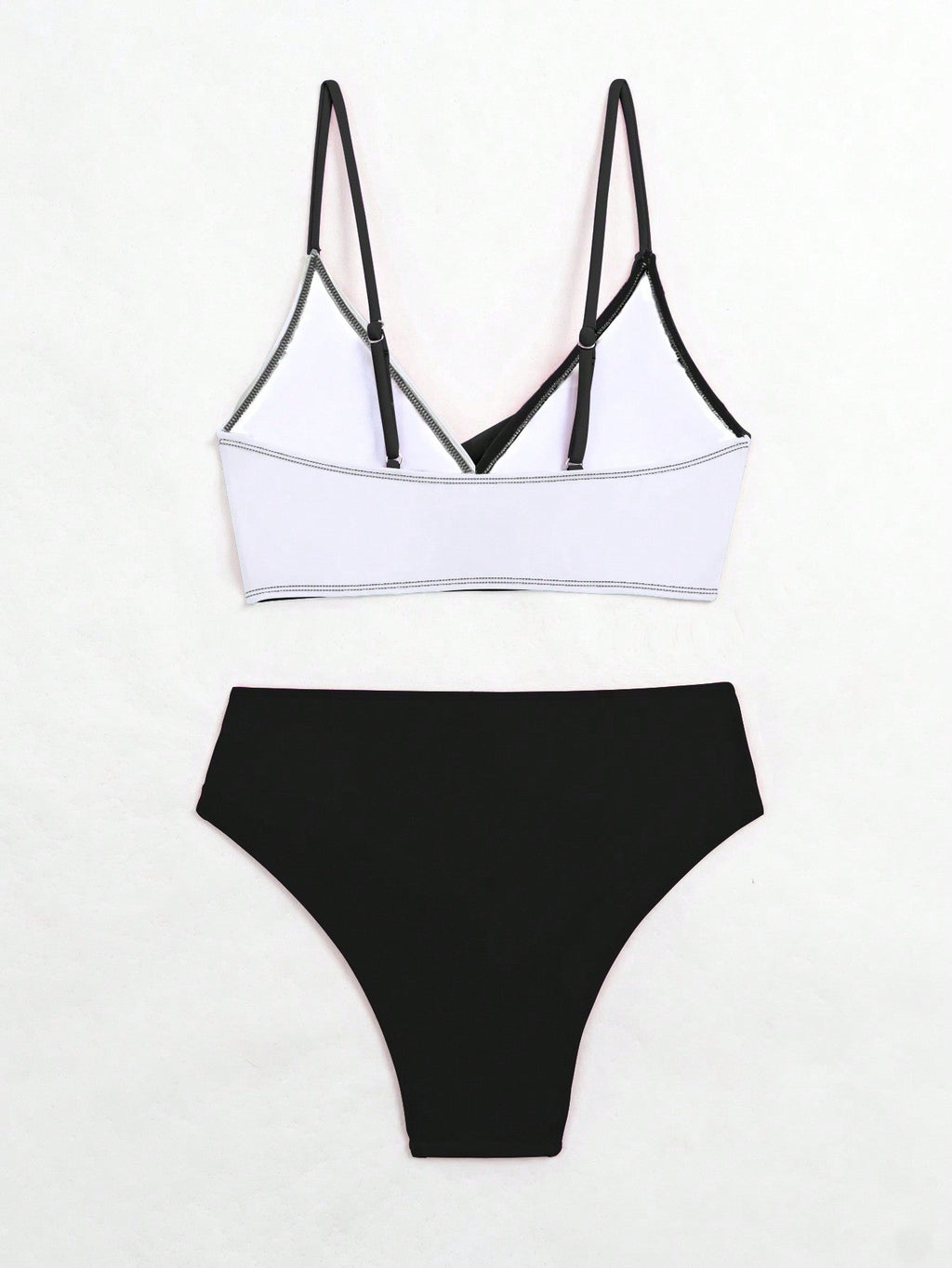 Biquíni Cruzado Emily com Design Exclusivo e Alta Elasticidade