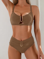 Biquíni Cintura Alta Marcela com Detalhes Elegantes