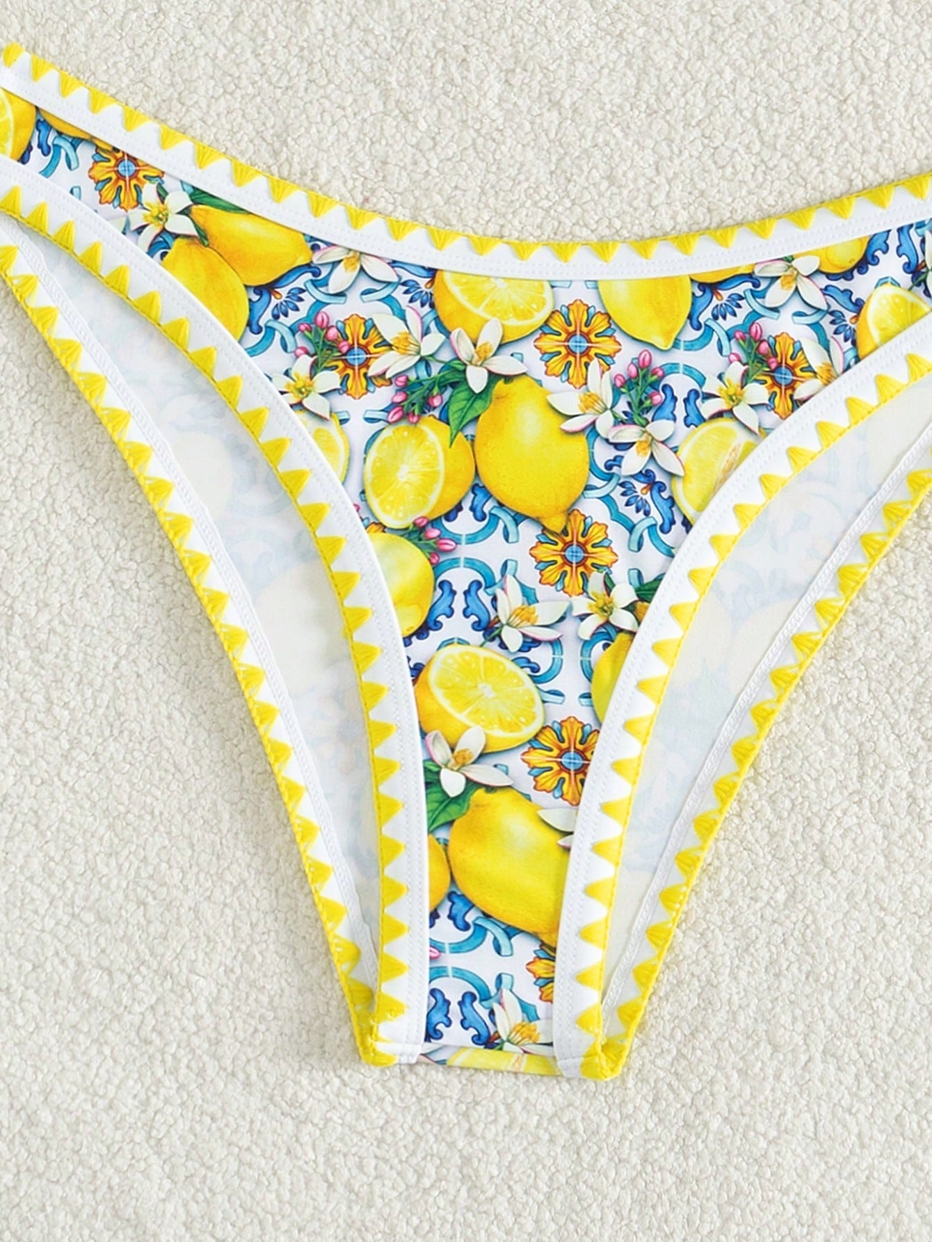 Biquíni Emily - Tecido Premium e Design Exclusivo