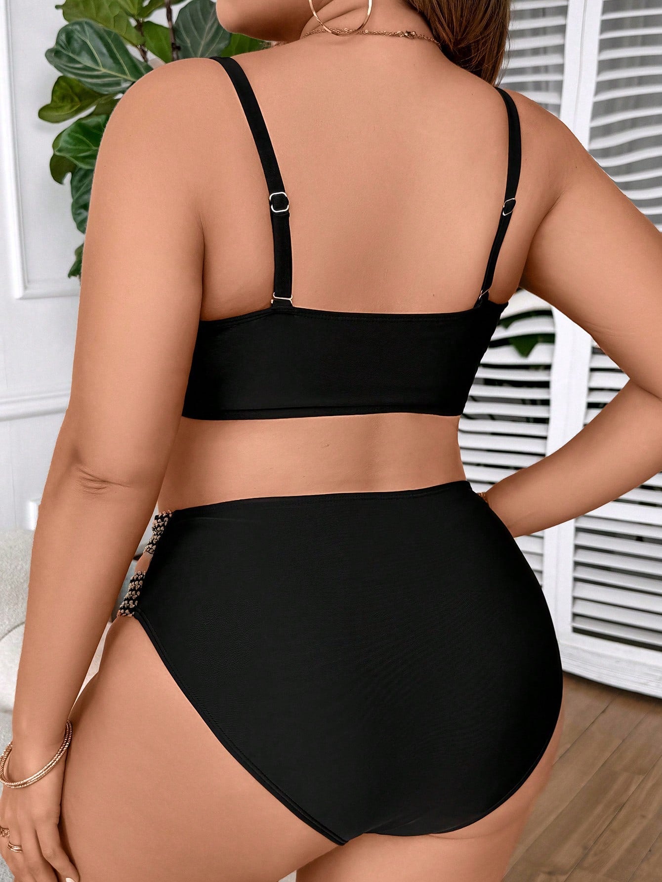 Biquíni Plus Size Akira com Decote V e Alta Elasticidade
