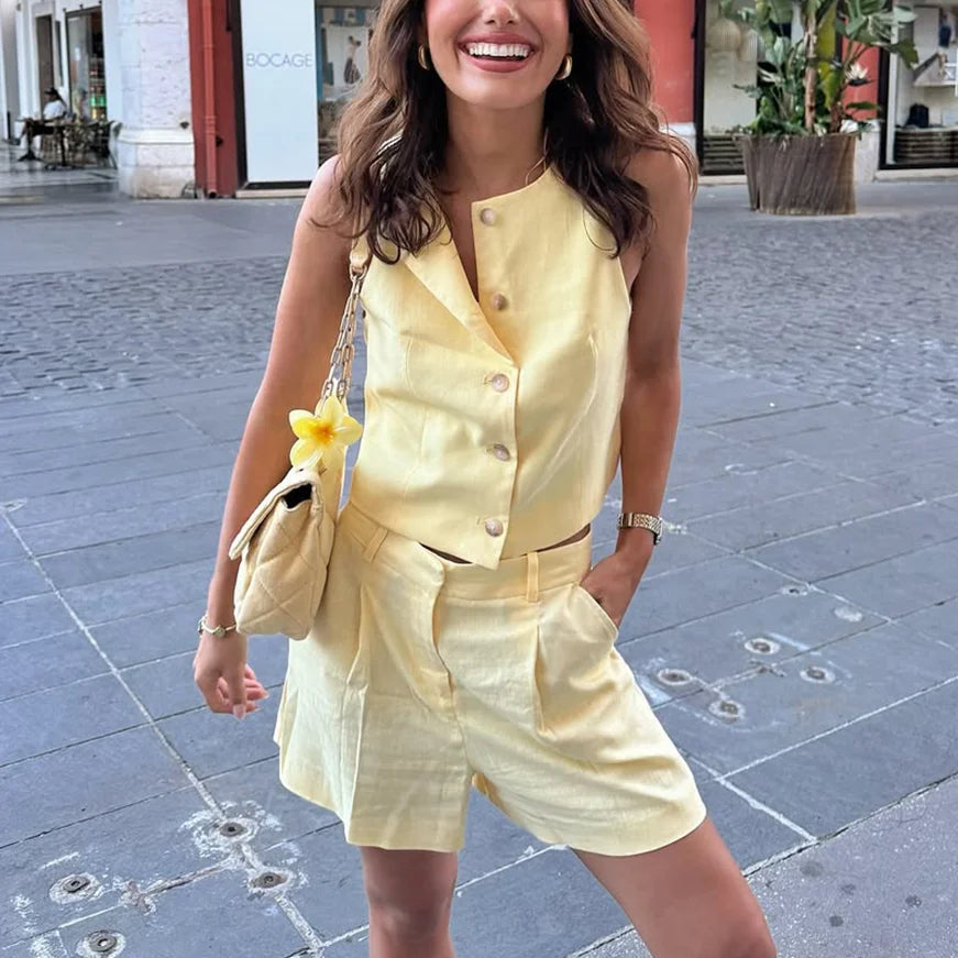 Onnat Glow Conjunto Feminino Amarelo Clareado | Regata Sem Manga + Shorts Retos