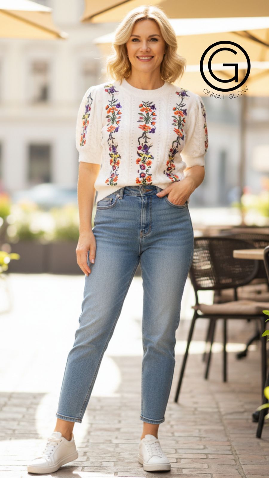 BloomCharm – Suéter Bordado com Mangas Retrô e Acabamento Vazado