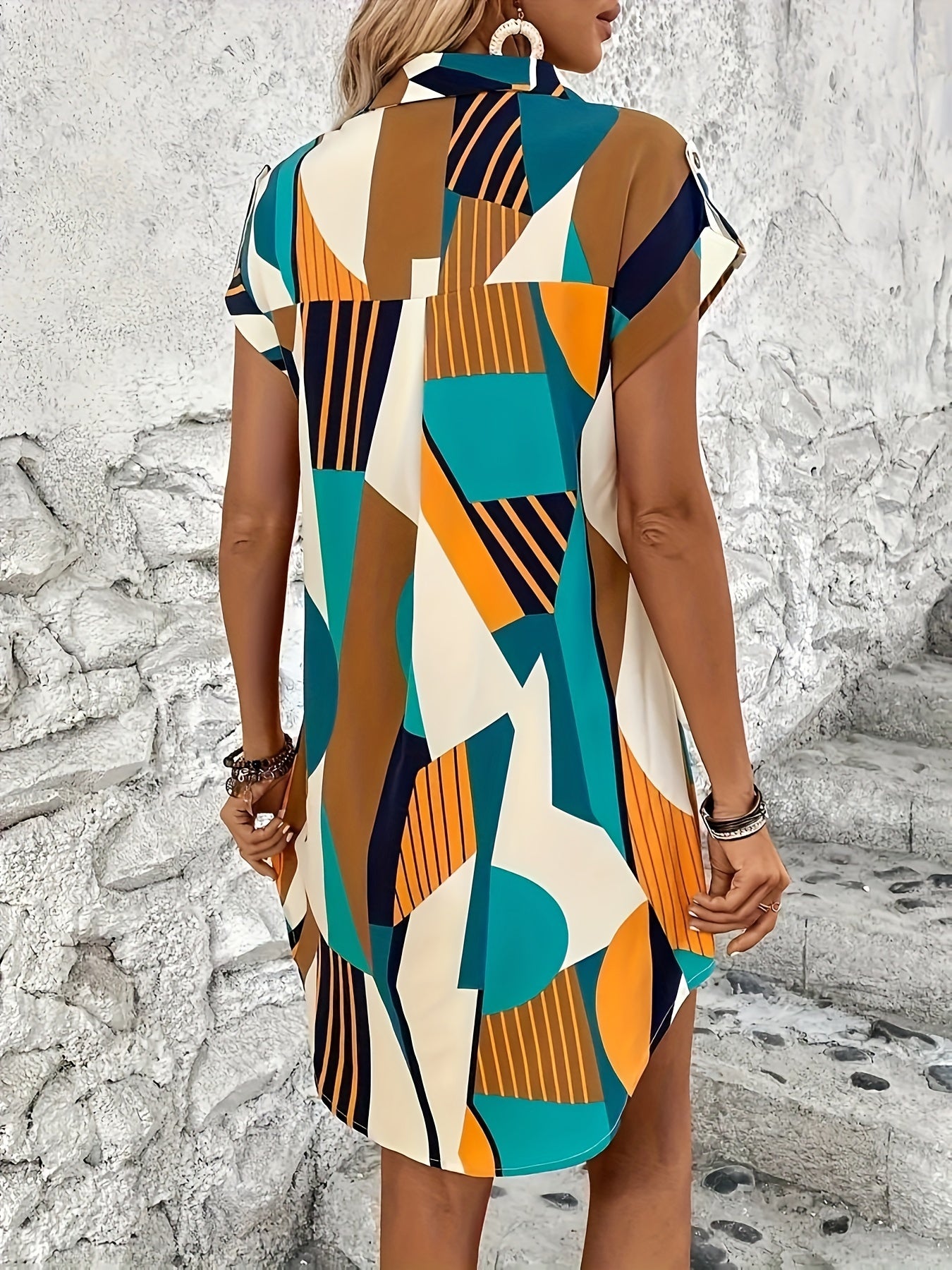 Vestido Chemise Feminino com Estampa Geométrica Moderna e Elegante