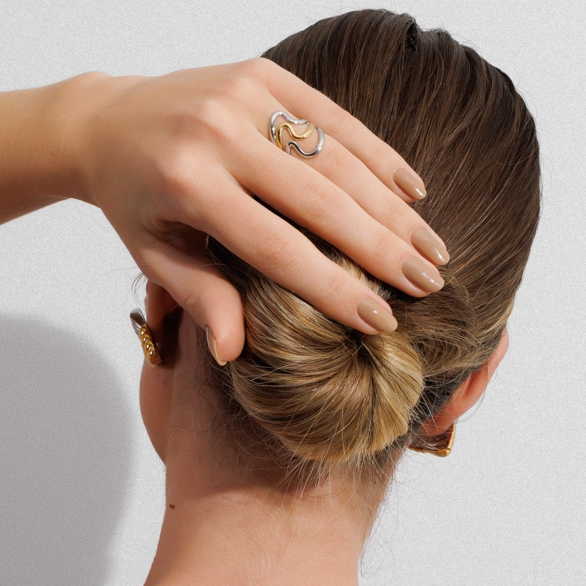 Anel Harmonia Dual Ajustável com Mix de Banhos Dourado e Prata