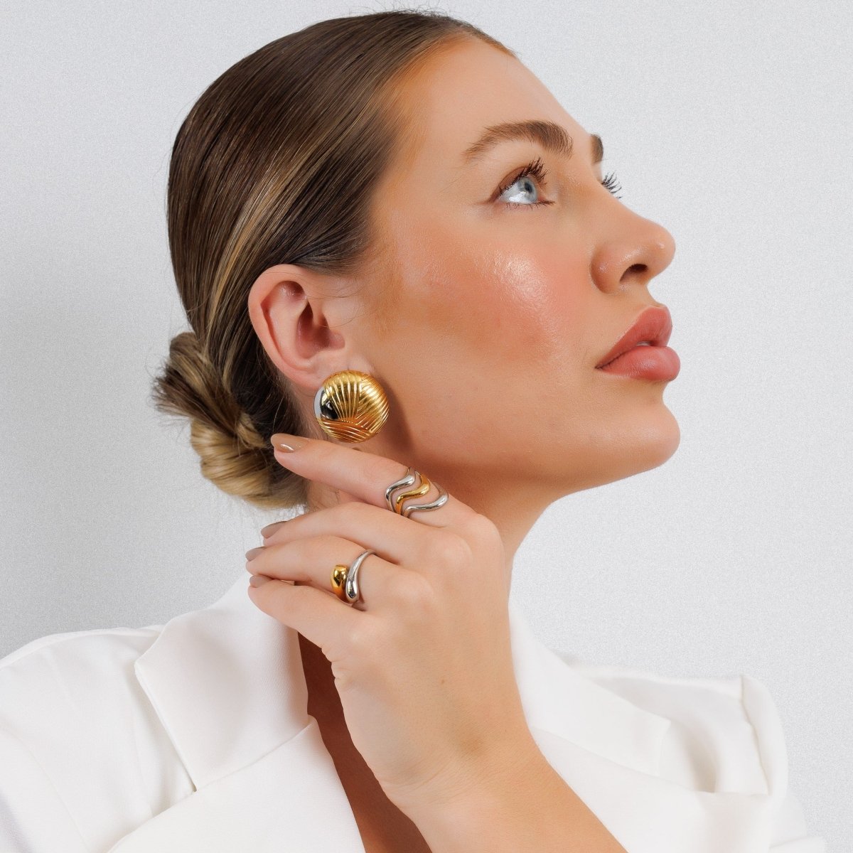 Anel Ondas Ajustável com Mix de Banhos Dourado e Prata
