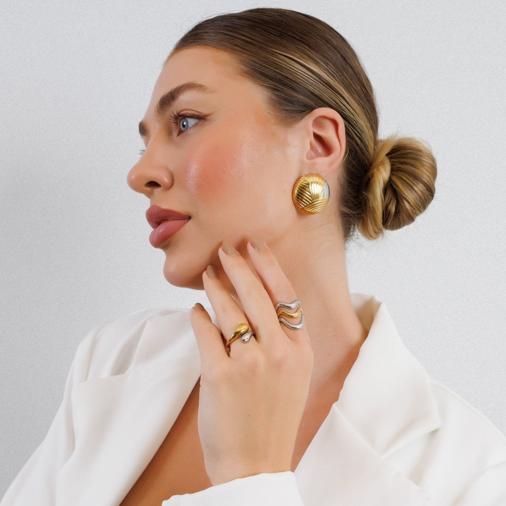 Anel Ondas Ajustável com Mix de Banhos Dourado e Prata