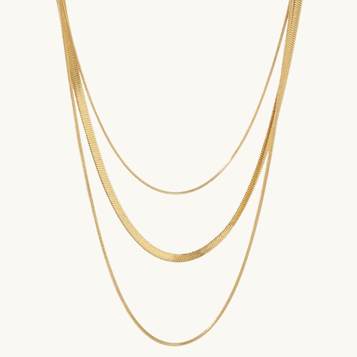 Colar Selene Trio Camadas Malha Banhado em Ouro 18K