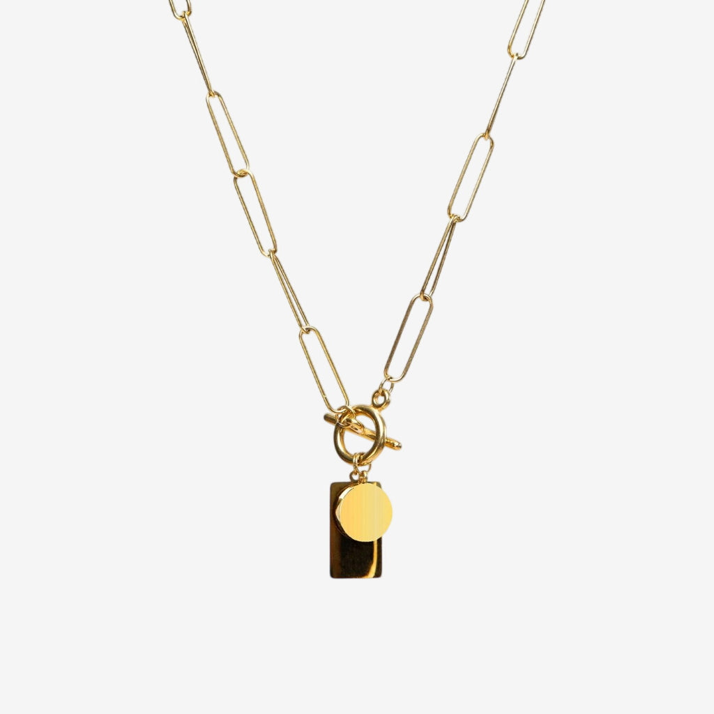 Colar Berlim Pingente Geométrico Liso Banhado em Ouro 18K