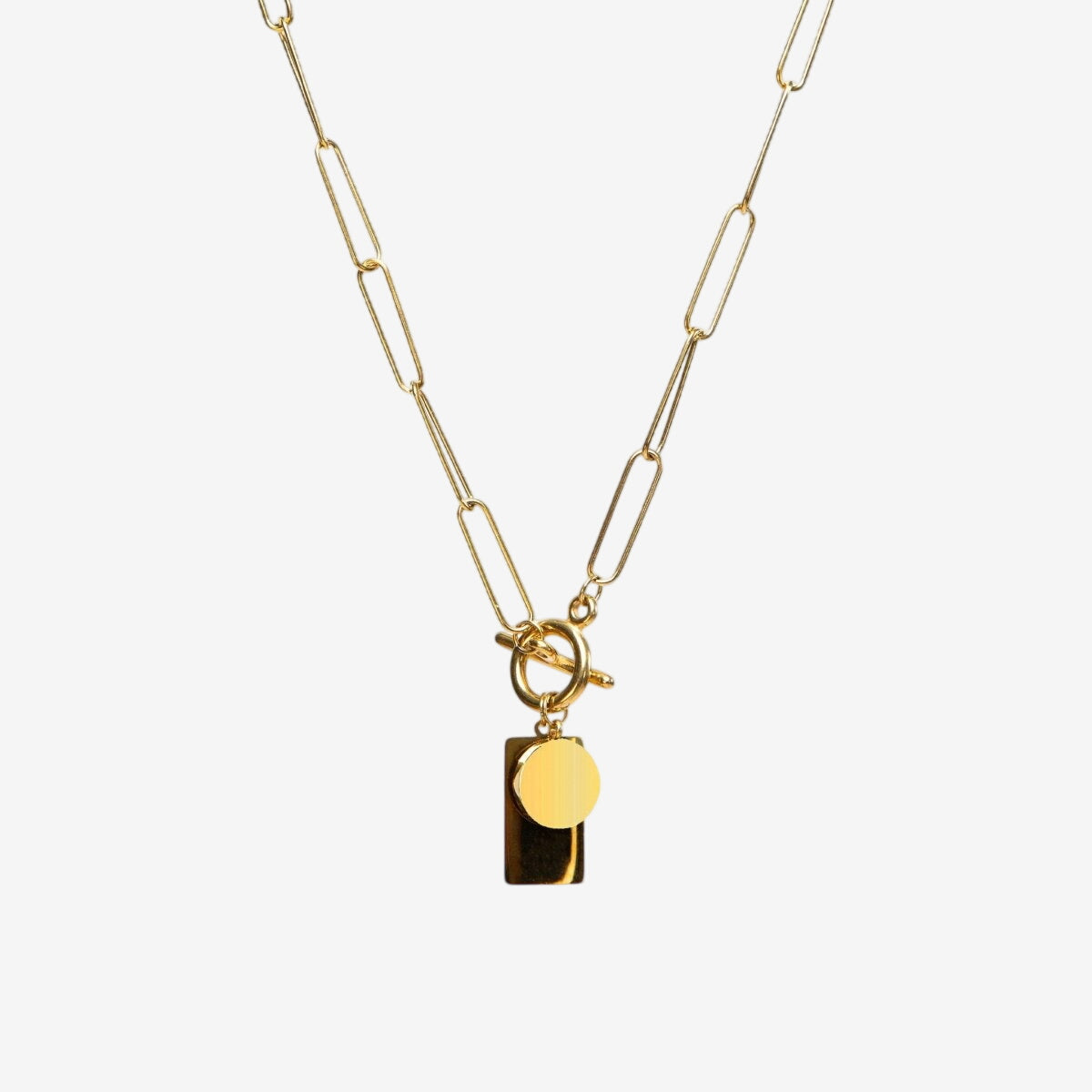 Colar Berlim Pingente Geométrico Liso Banhado em Ouro 18K
