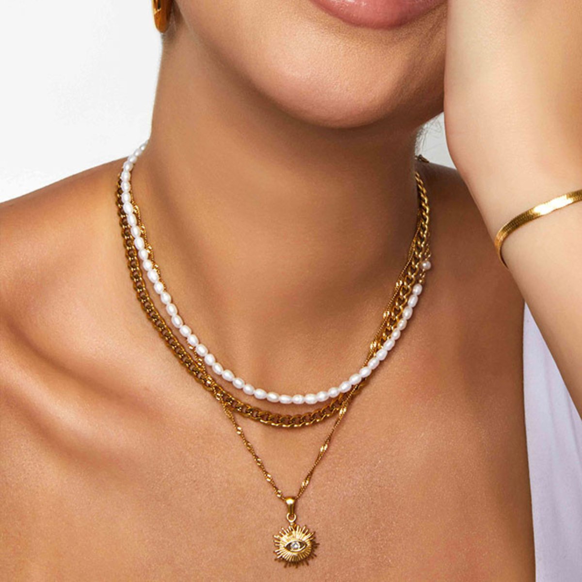 Colar Olímpia Eye Banhado em Ouro 18K